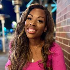 Kristen Starks's Instagram, Twitter & Facebook