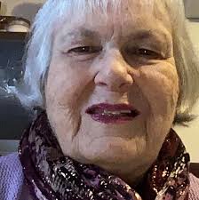 Tupperware with Diane 77