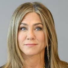 Aniston gained worldwide recognition in the 1990s for portraying rachel green on the television s. Jennifer Aniston S Daily Schedule A 16 Hour Fast And Celery Juice As A Treat Jennifer Aniston The Guardian