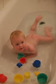 Watch the video explanation about bathing your newborn online, article, story, explanation, suggestion, youtube. Eight Different Ways Of Bathing With Newborn And How To Shower A Baby Parenthood4ever