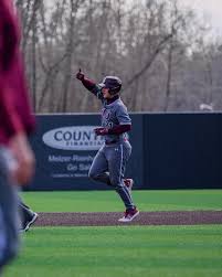 Sean Maple has two three-hit games in the last week 🇦🇺 He's hitting .351  for MidAmerica Nazarene with 15 RBI in 17 games 👀 Head to  www.baseball.com.au/news/midmarchcollege/ for an update