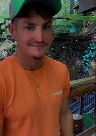 Joni Hall's Instagram, Twitter & Facebook