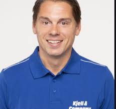 Blixtsnabba och hypermoderna" Kjell.com är här, så klockar den in