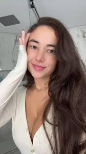 Who is Charlotte Jomizezer?