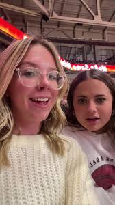 this is awkward @Olivia stuckey