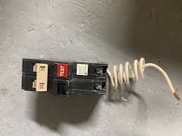 Breaker box 50 amp, 120/240 volt, gfci typical installation important: How To Install Cutler Hammer Gfci Breaker