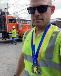 It's Wednesday, let's talk about these @rhinorunclub Boston Marathoners!  This year for the 127th Boston Marathon, The Rhino Run Club had FIVE  members participate and finish. More importantly and more impressive, this