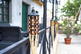 Use with tiki brand torch fuel and enjoy up to 12 hours of burn time with each fill. 26 Different Types Of Patio Torches Home Stratosphere