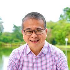 Julieta Cunanan's Instagram, Twitter & Facebook