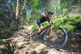 Niner offers a full range of mountain bikes from high performance cross country to aggressive trail bikes. Mountainbike Flexibilitat Fur Jedes Gelande