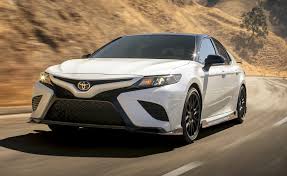 This xse is the top sport trim and gives the camry a sport sedan look with the power to back it up. 2020 Toyota Camry Test Drive Review Cargurus