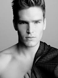 Ryan Mertz's Instagram, Twitter & Facebook