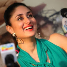 Beautiful Kareena Kapoor Bollywood Outfits Kareena Kapoor Pics Celebrity Style