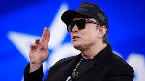 Ian Carrillo's Instagram, Twitter & Facebook