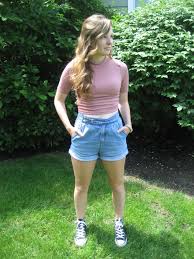 Wear a short white dress and make it stand out with some red high heels. What To Wear To A Casual Grad Party College Fashionista