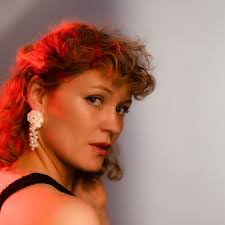 Leanna French's Instagram, Twitter & Facebook