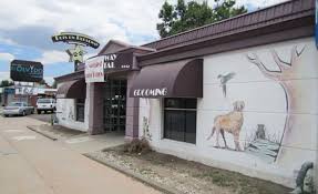Get reviews, hours, directions, coupons and more for broadway veterinary clinic at 4207 n broadway st, knoxville, tn 37917. Pets On Broadway The Healthy Pet Blog From Petvet Care Centers