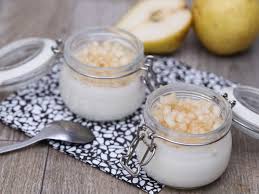 Decouvrez La Recette Panna Cotta A La Poire Envie D Un Dessert Frais Et Gourmand Pour Vos Tablees D Automne Misez Sur Cett Poire Recette Panna Cotta Recette