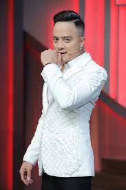 Cao thái sơn cho rằng việc ngọc trinh bơ lời chào đất là chuyện bình thường, không đồng nghĩa sống ảo. Mzmjppoe741knm