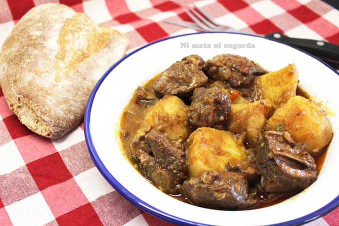 Jabalí estofado con patatas