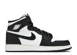 Following its initial run in the 80s, the jordan 1 jumpstarted the retro era in 1994, following jordan's retirement from basketball. Air Jordan 1 Retro High Og Bg Black White 2014 Air Jordan 575441 010 Black White Black Flight Club