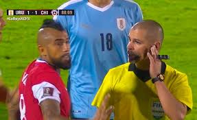 {{ mactrl.hometeamperformancepoll.totalvotes + mactrl.awayteamperformancepoll.totalvotes }} votes. Chile Pedira Castigo A Arbitro Paraguayo Por Partido Ante Uruguay Diario Deportivo Mas