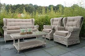 Mobel Aus Polyrattan Komplette Set Mit Zwei Sessel Couch Und Couchtisch Gasplatte Fur Landhaus Garten Outdoor Furniture Sets Outdoor Furniture Garden Furniture