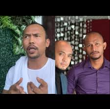 Artis malaysia, tomok dikecam publik soal pernyataannya di instagram soal bantuan pemerintah. Artis Juga Sebahagian Rakyat Malaysia Mohon Bantuan Khusus Artis Shuib Tampil Sokong Black Tomok Lepat Pisang