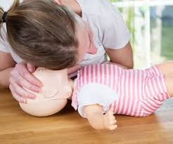Free infant cpr classes near me. Find A Baby Cpr Class For Parents And Caregivers In Nyc Mommypoppins Things To Do In New York City With Kids