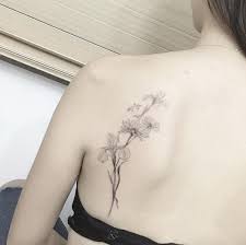 If you want your next shoulder tattoo to be beautiful. 80 Beautiful Back Shoulder Tattoo Designs Tattooblend