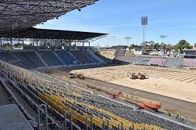 It is currently used mostly for football matches and is the home ground of pogoń szczecin. Stadion Miejski W Szczecinie Dwie Nowe Trybuny Beda Gotowe Jesienia Zdjecia
