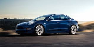 Darüber rangiert der longe range mit 440 ps. Tesla Model 3 Bessere Beschleunigung Per Software Update Pc Welt