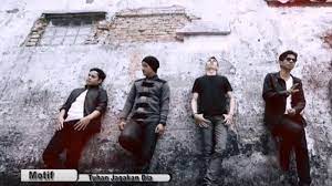 Now we recommend you to download first result tuhan jagakan dia motif band kunci lirik cover kentrung ukulele by feri yt official mp3. Chord Dan Lirik Lagu Tuhan Jagakan Dia Motif Band Bangka Sonora Id