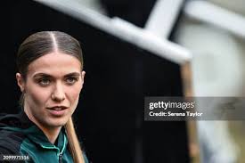 29 Photos & High Res Pictures