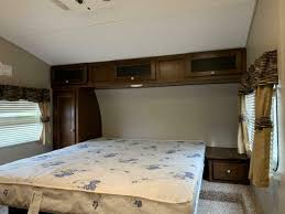 Yeah, our youngsters, in particular, are the most numbered let' say you have already bought a bunk bed and now or you have got the best bed frame, now you are searching for the best fit mattress then welcome, you are at the right platform. 2017 Keystone Hideout 281dbs Rv Fifth Wheel Camping Trailer Bath Half Bunk True Rv True Rv