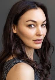 Melanie Stone's Instagram, Twitter & Facebook