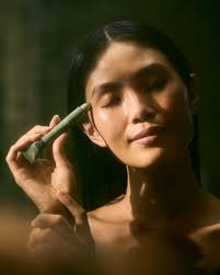 Set the mood, wind down, and drift off with The Ritual of Jing. 🌙 🕯 Light  a candle