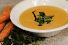 Cremige Karottensuppe Mit Ingwer Frankische Rezepte Rezept In 2020 Karottensuppe Mit Ingwer Karottensuppe Rezepte