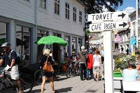 It belongs to the geographical region of sørlandet. All Night Shopping Fairs Grimstad Norway