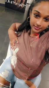 Lauren Rummel's Instagram, Twitter & Facebook