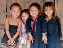 Sa bai di ton aelng Laos In Search Of Sunshine