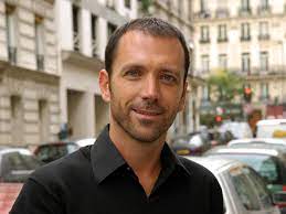 Il y en a 278 disponibles sur indeed.com, le plus grand site d'emploi mondial. Thibault Chanel Recherche Appartement Ou Maison Il Est Auss Tele Star