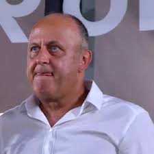 Marea schismă de la Rapid dintre galerie şi patronul Dan Şucu