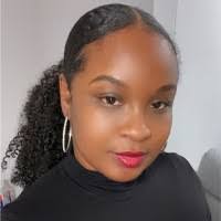 Lauren Quarles's Instagram, Twitter & Facebook