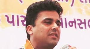 Lok Sabha polls: Ahmed Patel's son Faisal tells cadres how to mobilise  voters against BJP