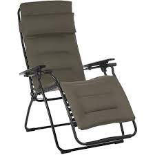 Detailed zero gravity chairs reviews, along with specs, comparisons and guides to help you make the right choice. The 9 Best Zero Gravity Chairs To Lounge In This Summer