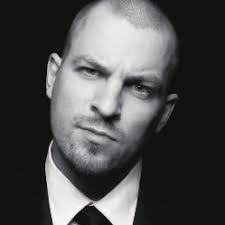 En ce jour des 25 ans de la Convention des droits de l'enfant, nous prêtons  notre voix aux enfants invisibles dans le monde.