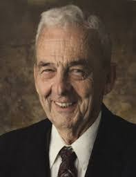 Charlie Bayer's Instagram, Twitter & Facebook