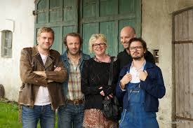 Erfolgsautorin Rita Falk Am Set Von Dampfnudelblues V L N R Sebastian Bezzel Franz Eberhofer Max Schmidt Wirt Wolfi Rita Falk Aut Krimis Krimi Kino