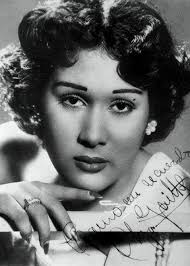 El 9 de octubre de 1967, en #LaHiguera, #Bolivia, de manera sumaria era  fusilado #ErnestoGuevara. El "Che" irrumpió en el mundo como un actor  fundamental de la #RevoluciónCubana. Pese a ser extranjero,